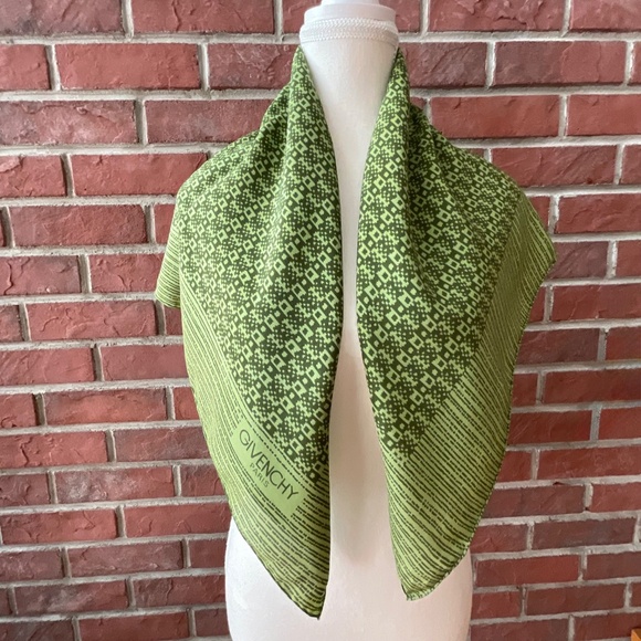 Givenchy Paris Green Geometric Print Silk Hand-Rolled Square Signed Scarf30”x30” - Picture 1 of 11